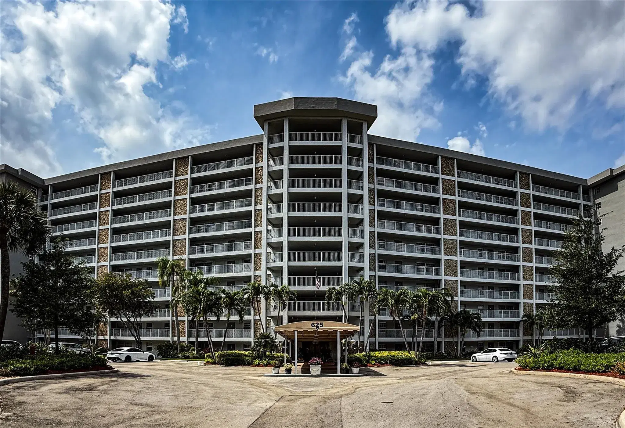Picture of 625 Oaks Dr 101, Pompano Beach, FL 33069