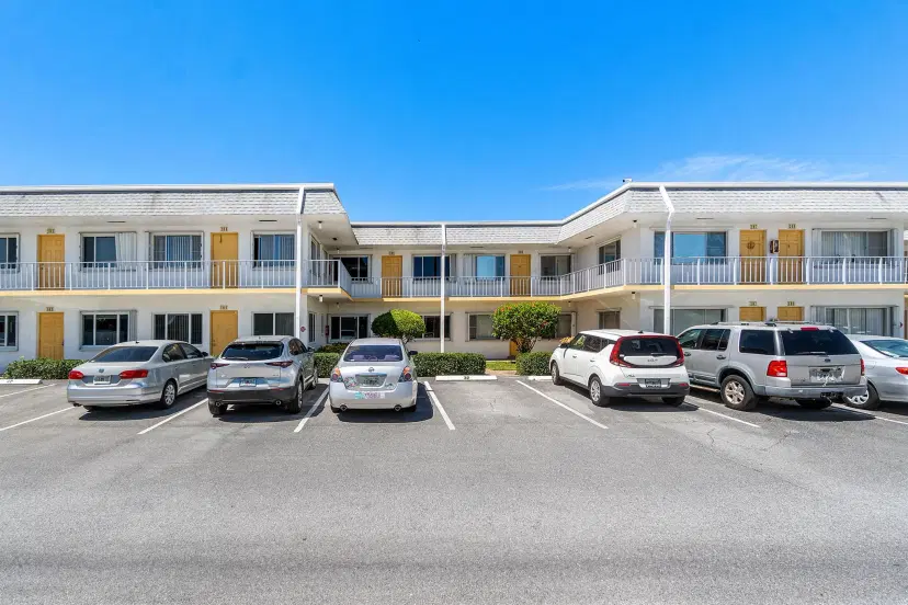 Picture of 3240 Lake Osborne Drive 105, Lake Worth Beach FL 33461