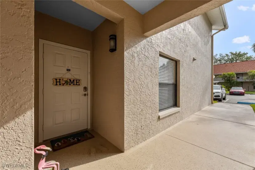 Picture of 9623 Eaton Gardens Ln 105, Fort Myers FL 33919