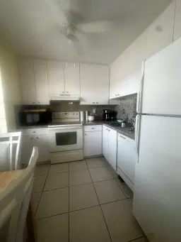Picture of 4898 NW 29Th Ct 409, Lauderdale Lakes, FL 33313