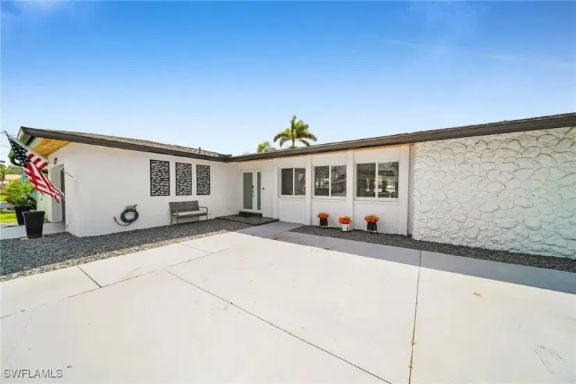 Picture of 3816 SE 15Th Pl, Cape Coral FL 33904