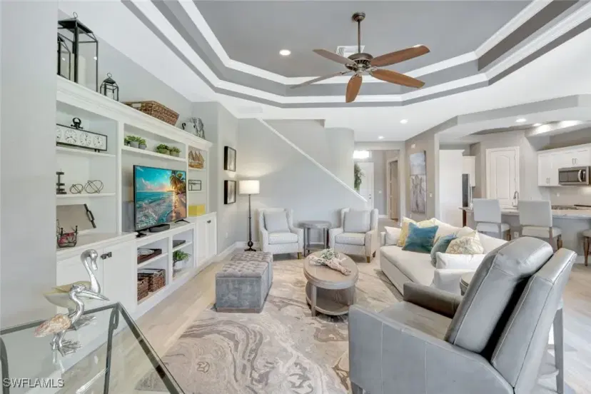 Picture of 1445 Serrano Cir, Naples FL 34105