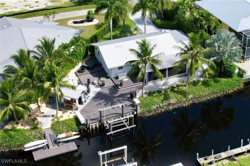 Picture of 2672 Gulfview Dr, Naples FL 34112