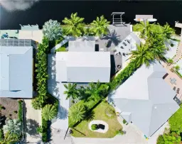 Picture of 2672 Gulfview Dr, Naples, FL 34112