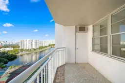 Picture of 18061 Biscayne Blvd 17012, North Miami Beach, FL 33160