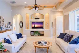 Picture of 525 SW 8Th Ter, Cape Coral, FL 33991