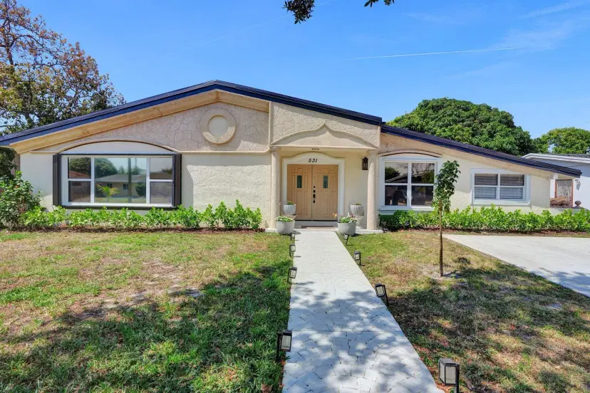 Picture of 531 NE 180Th Dr, North Miami Beach FL 33162