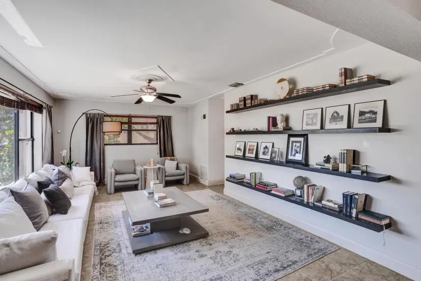 Picture of 531 NE 180Th Dr, North Miami Beach FL 33162