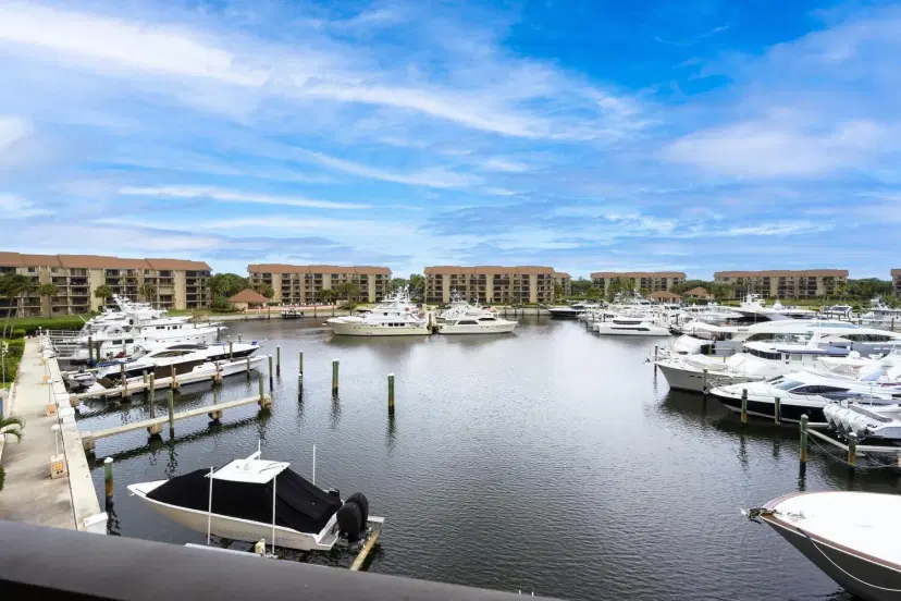 Picture of 2501 Marina Isle Way 403, Jupiter FL 33477