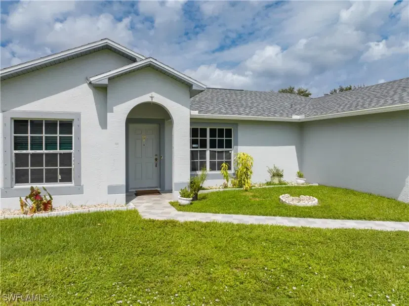 Picture of 1502 SE 2Nd Pl, Cape Coral FL 33990
