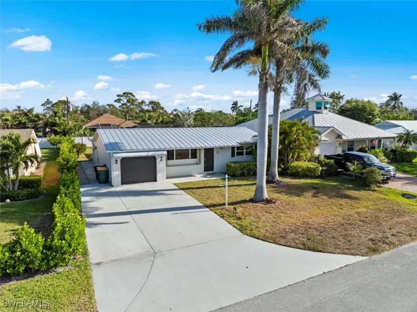 Picture of 83 8Th St, Bonita Springs FL 34134