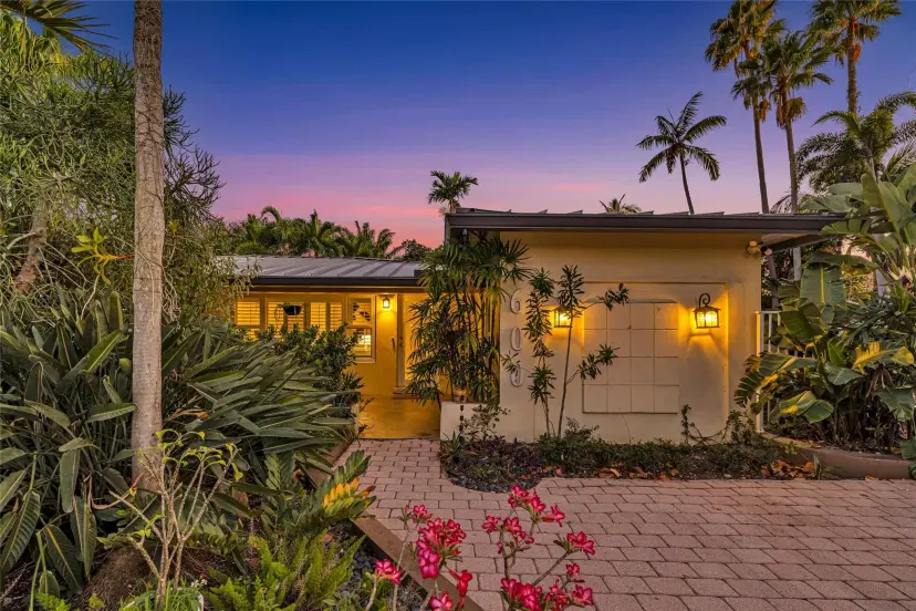 Picture of 1600 NE 16Th St, Fort Lauderdale FL 33304