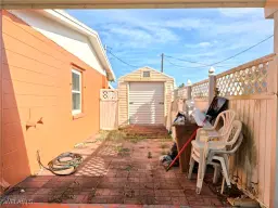 Picture of 1131 Broad St N, Lehigh Acres, FL 33936