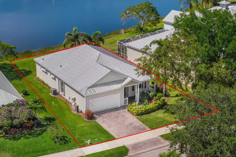 Picture of 543 NE Canoe Park Circle, Port St Lucie FL 34983