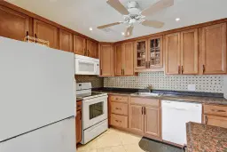 Picture of 3040 Lyndhurst J 3040, Deerfield Beach, FL 33442