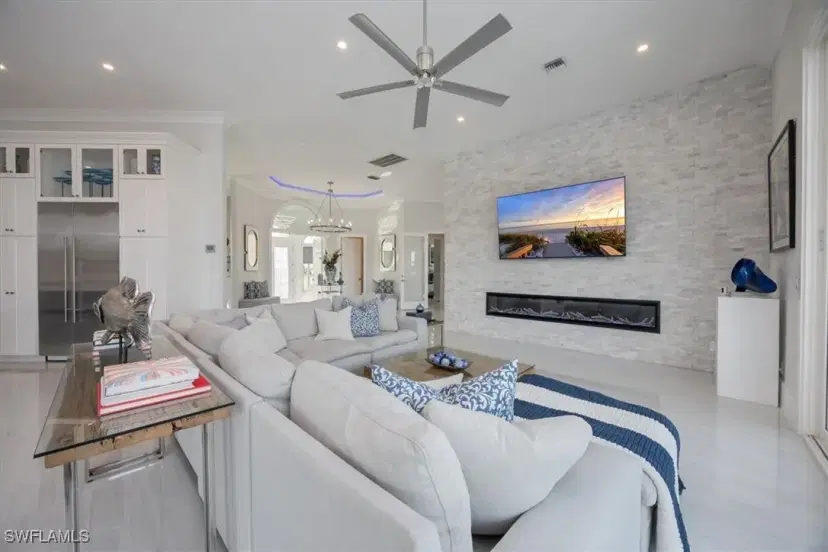 Picture of 190 Post Ct, Marco Island FL 34145