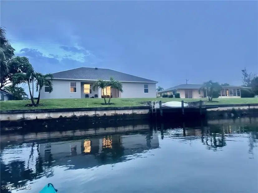 Picture of 926 SE 23Rd Pl, Cape Coral FL 33990