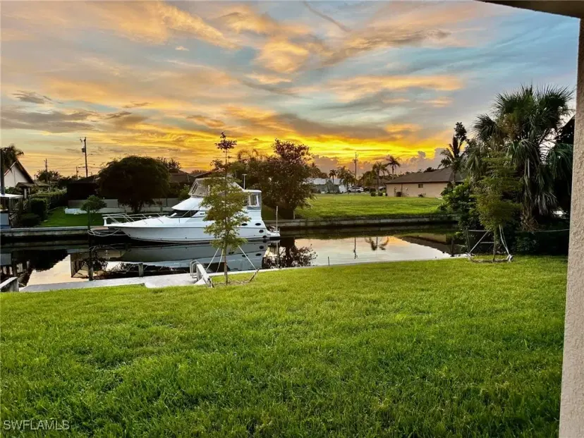 Picture of 926 SE 23Rd Pl, Cape Coral FL 33990