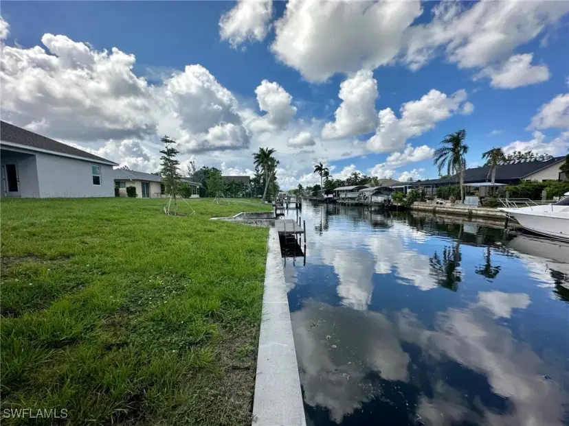 Picture of 926 SE 23Rd Pl, Cape Coral FL 33990