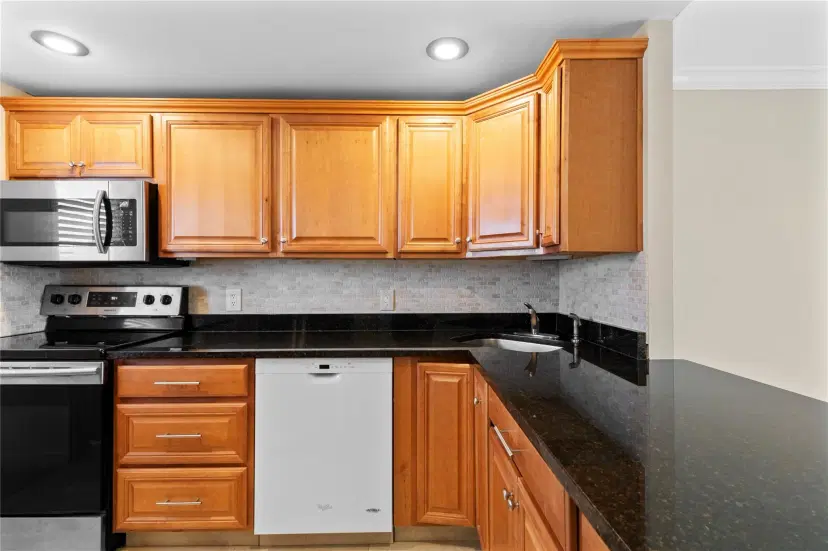 Picture of 400 N Federal Hwy 408, Deerfield Beach FL 33441