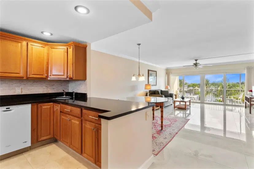 Picture of 400 N Federal Hwy 408, Deerfield Beach FL 33441
