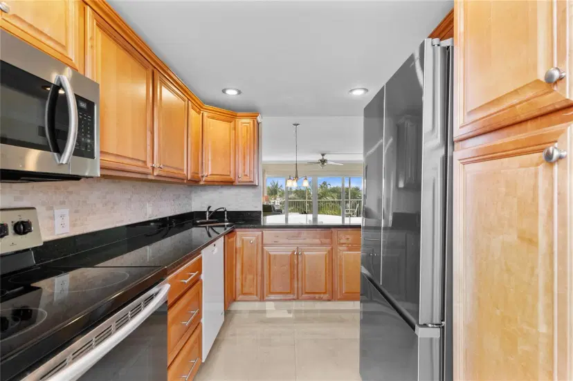Picture of 400 N Federal Hwy 408, Deerfield Beach FL 33441