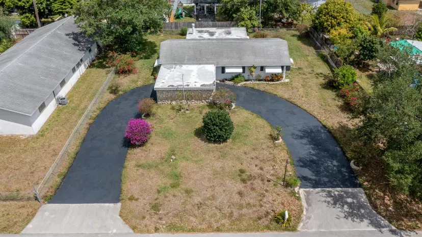 Picture of 4375 Forest Lane, Palm Springs FL 33406