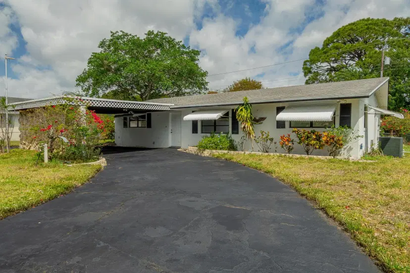 Picture of 4375 Forest Lane, Palm Springs FL 33406