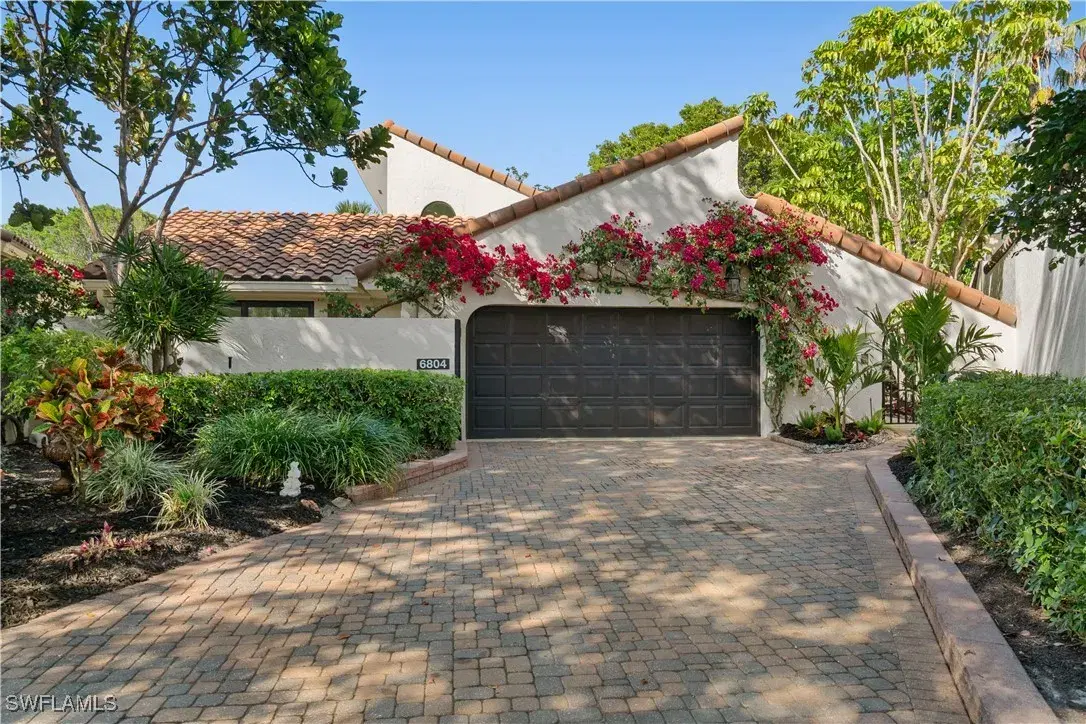 Picture of 6804 Sand Pointe Cir, Naples, FL 34108