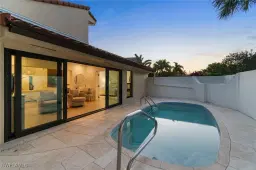 Picture of 6804 Sand Pointe Cir, Naples, FL 34108