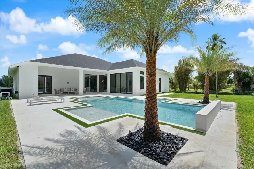 Picture of 16065 72Nd Drive N, Palm Beach Gardens FL 33418