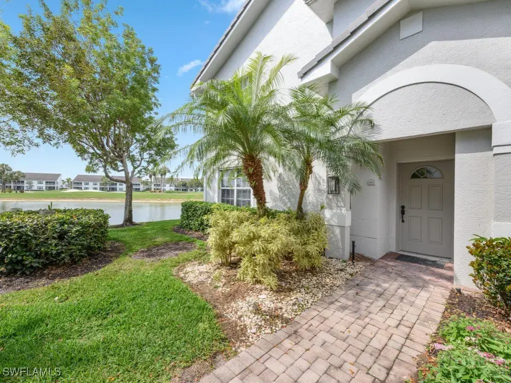 Picture of 6050 Pinnacle Ln 2001, Naples, FL 34110