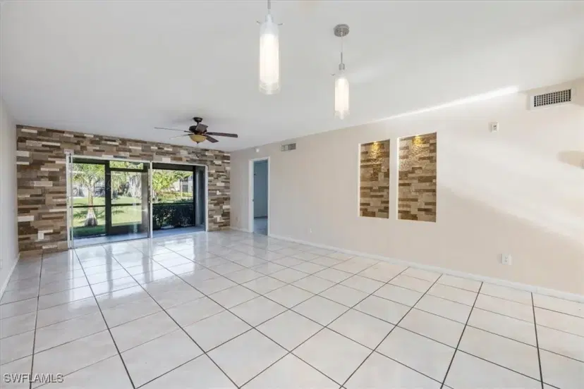 Picture of 5697 Rattlesnake Hammock Rd C-105, Naples FL 34113