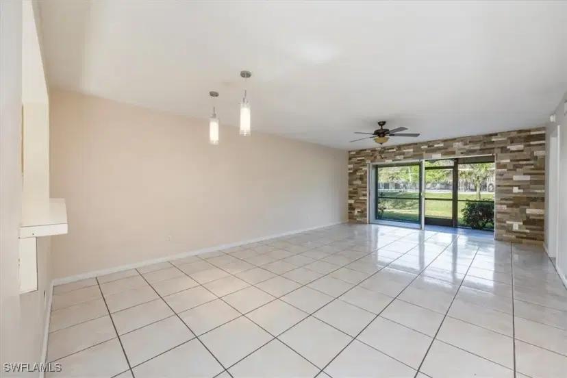 Picture of 5697 Rattlesnake Hammock Rd C-105, Naples FL 34113