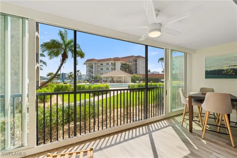 Picture of 222 Harbour Dr 104, Naples FL 34103