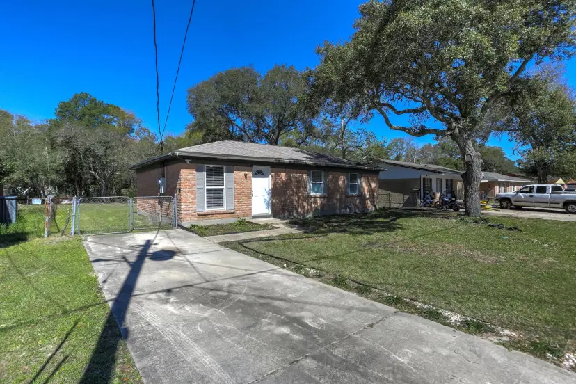 Picture of 1151 Hawthorn Drive, Pensacola FL 32507