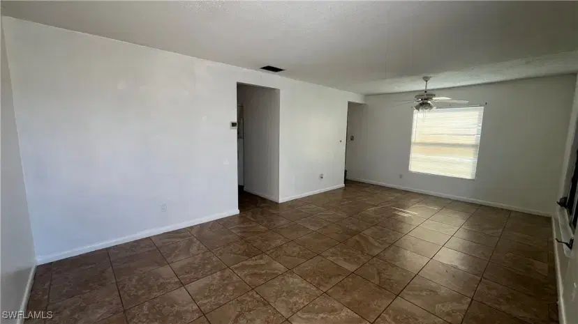 Picture of 7 Hamlin Ct, Lehigh Acres FL 33936