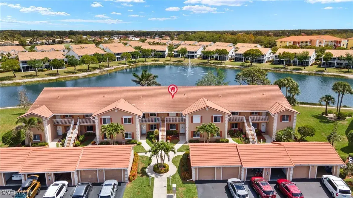 Picture of 550 Saratoga Cir E104, Naples, FL 34104