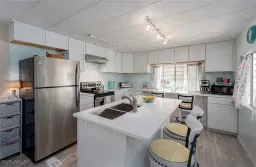 Picture of 173 Siesta Ln, Fort Myers, FL 33905