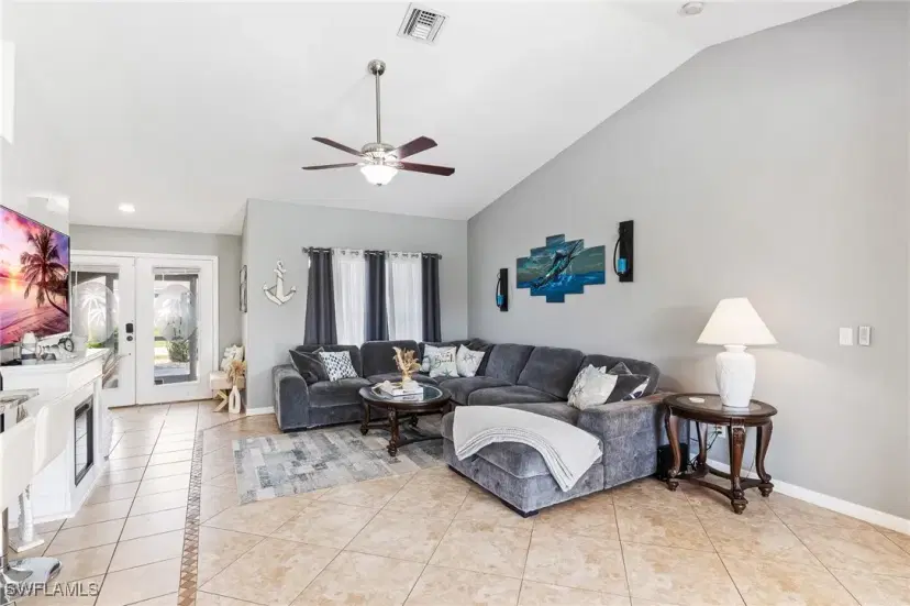 Picture of 2118 SW 50Th Ln, Cape Coral FL 33914