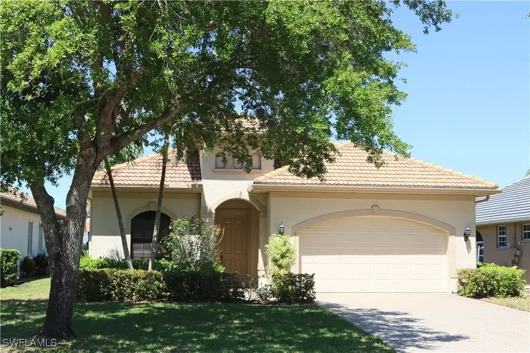 Picture of 4350 Longshore Way S, Naples, FL 34119
