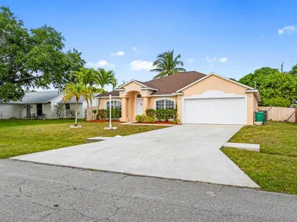 Picture of 2065 SE Camden Street, Port St Lucie FL 34952