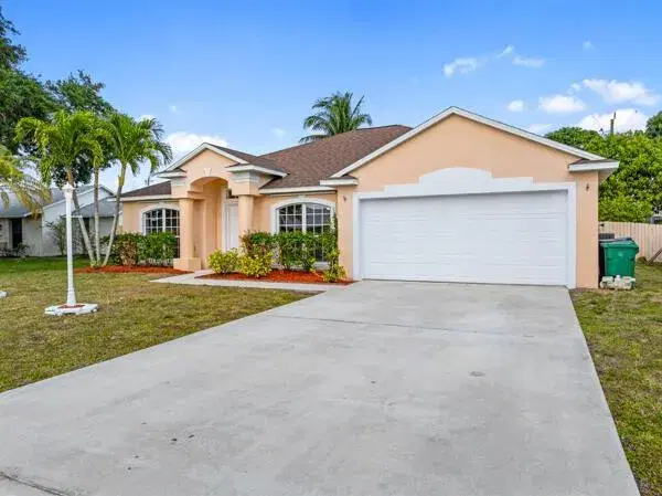 Picture of 2065 SE Camden Street, Port St Lucie FL 34952
