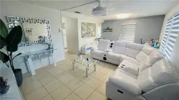 Picture of 10 Temple Ct, Lehigh Acres, FL 33936