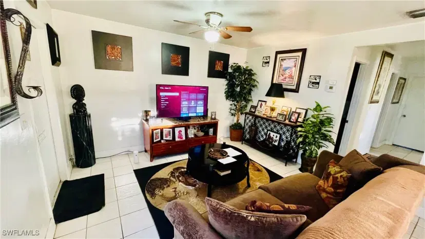 Picture of 55 Tangerine Ct, Lehigh Acres FL 33936