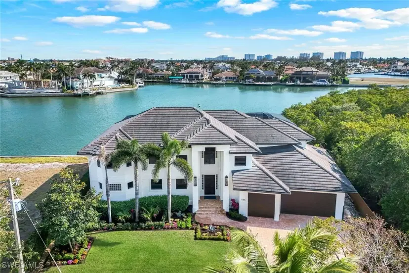 Picture of 685 Embassy Ct, Marco Island FL 34145