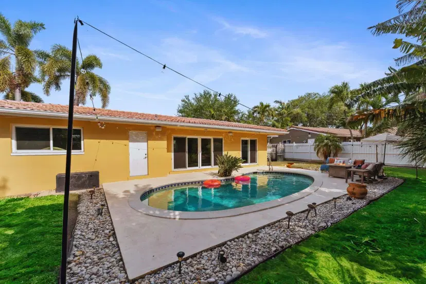 Picture of 6531 NE 21St Rd, Fort Lauderdale FL 33308