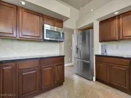 Picture of 11801 Pinewood Lakes Dr, Fort Myers, FL 33913