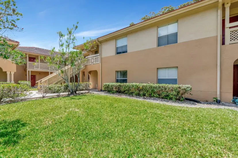 Picture of 4847 Via Palm Lake 1021, West Palm Beach FL 33417