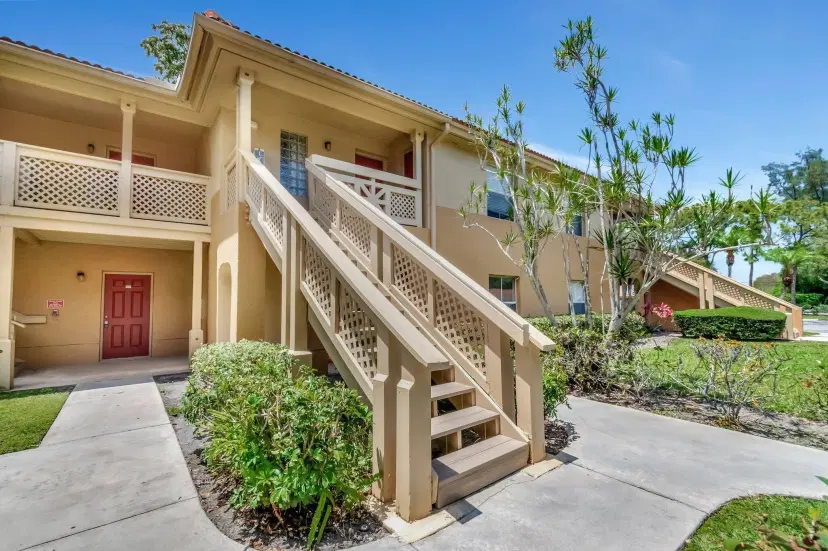 Picture of 4847 Via Palm Lake 1021, West Palm Beach FL 33417